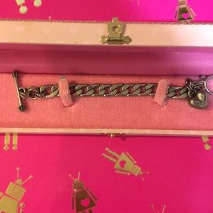 Juicy CutureHeart starter bracelet